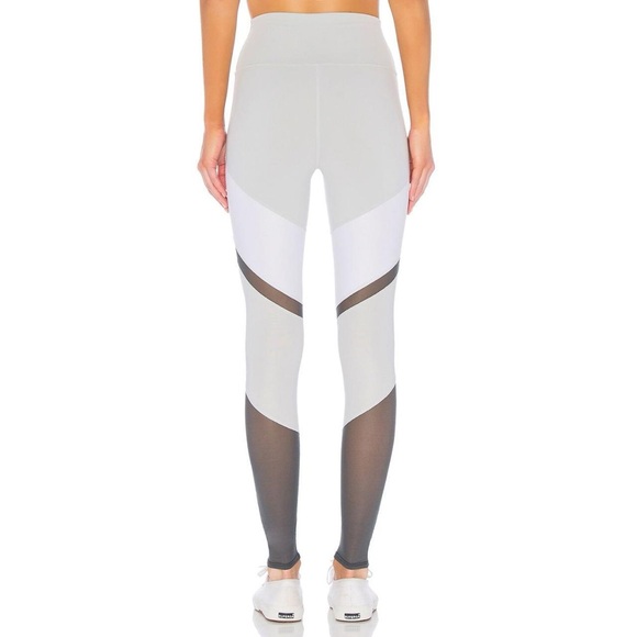 alo sheila high waisted legging with mesh - Picture 2 of 9